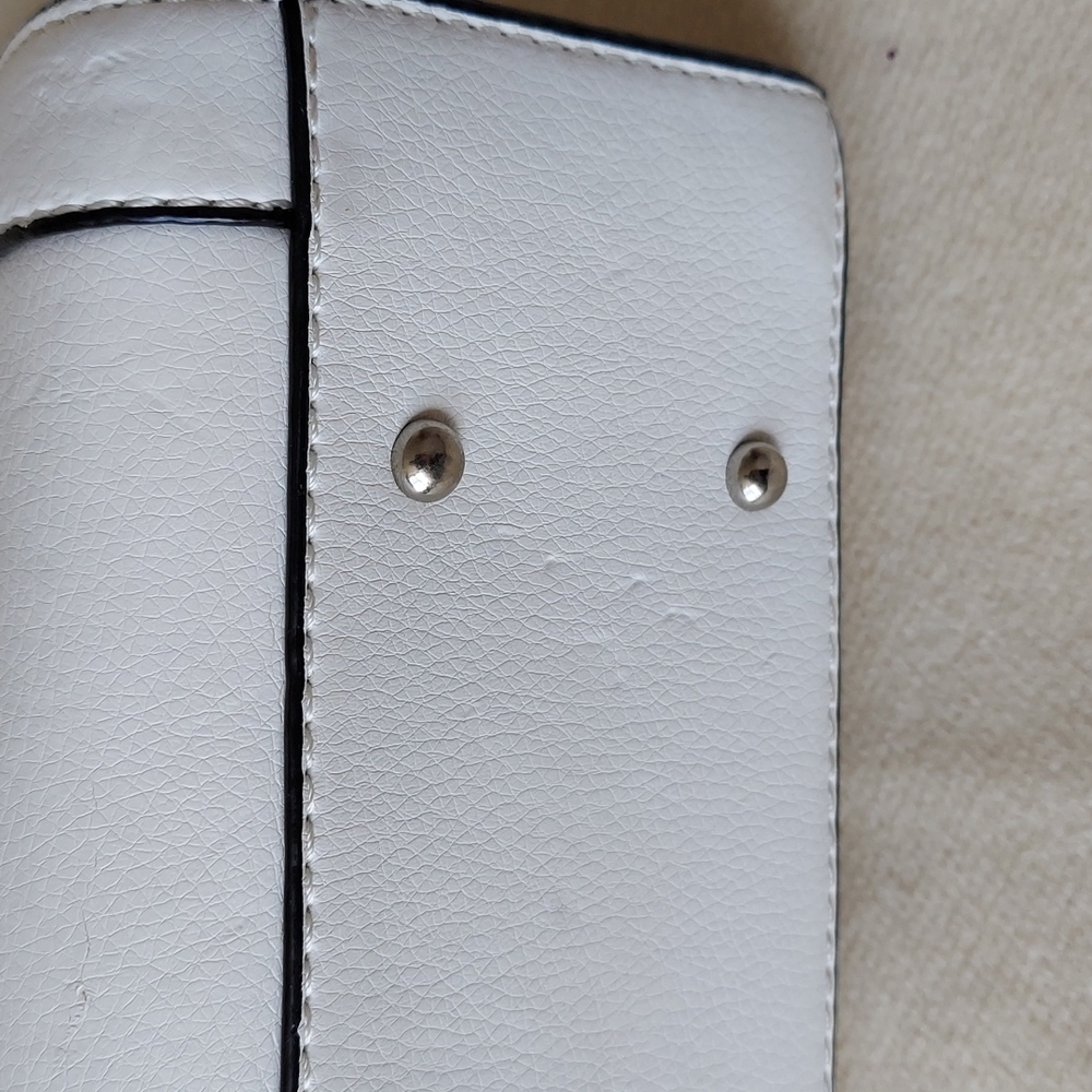 Leather bag - Picture 5 of 9